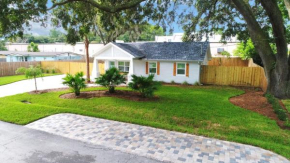 Live Oak Hideaway House